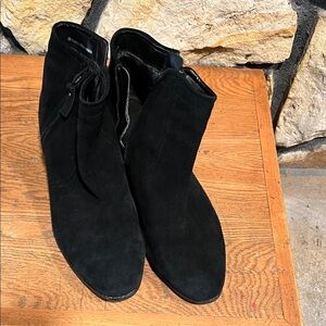 Blondo Black Suede Waterproof Ankle Boots Size 12M